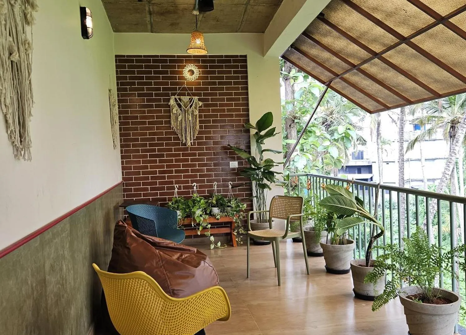 ホステル Zostay Urban Retreat Deluxe Rooms & Premium Dorms Manjeri