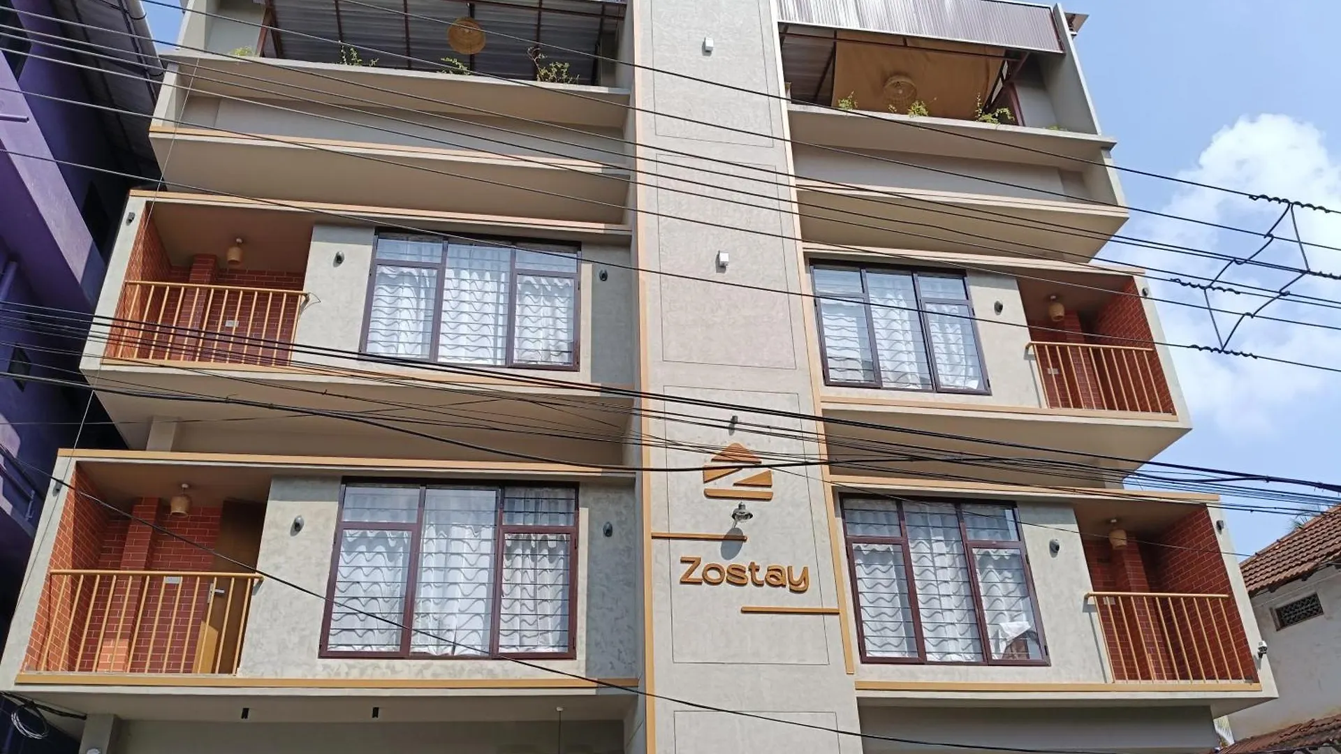 Zostay Urban Retreat Deluxe Rooms & Premium Dorms Manjeri